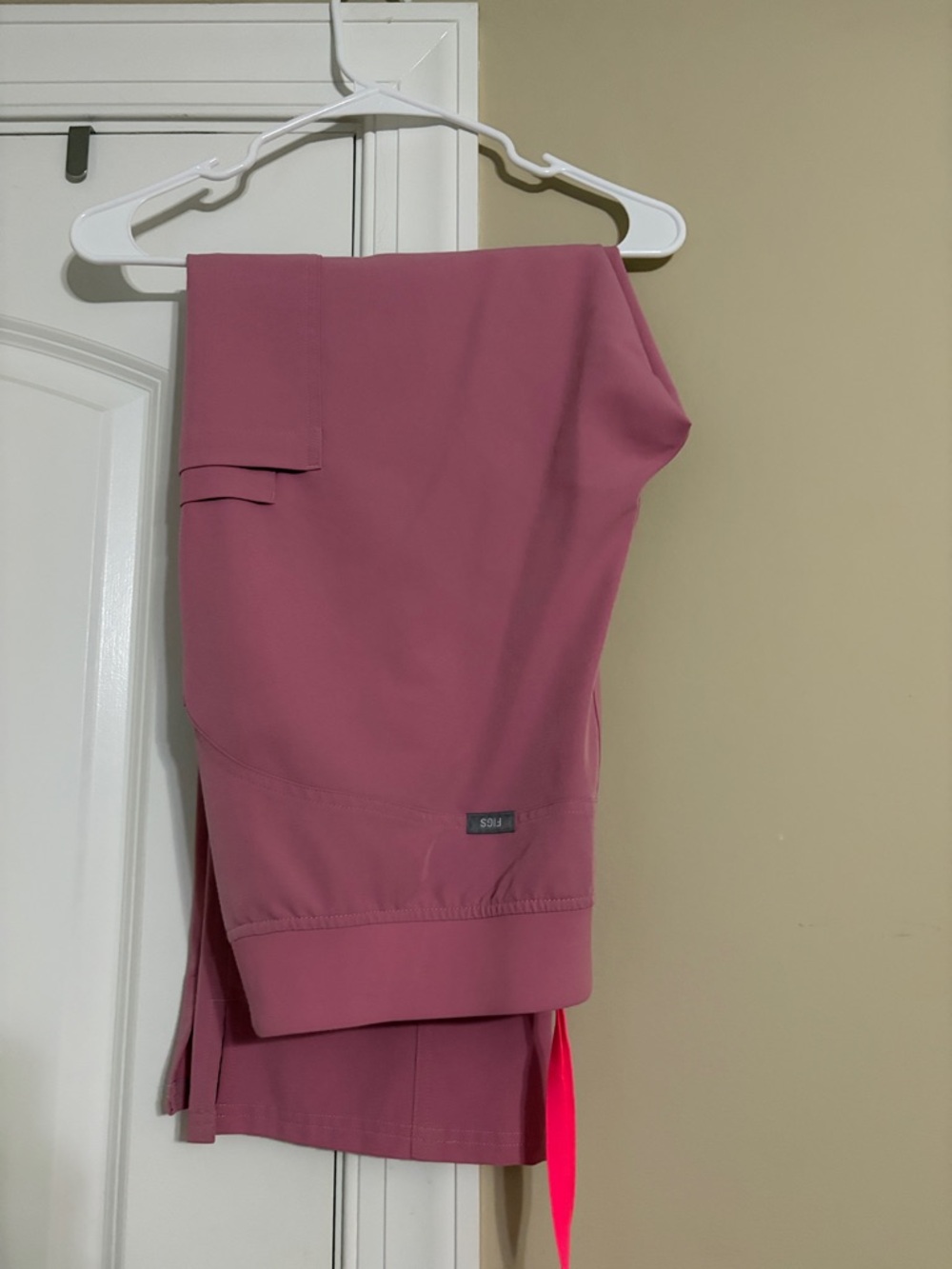 Figs Rose-Pink Kade Scrub Pants